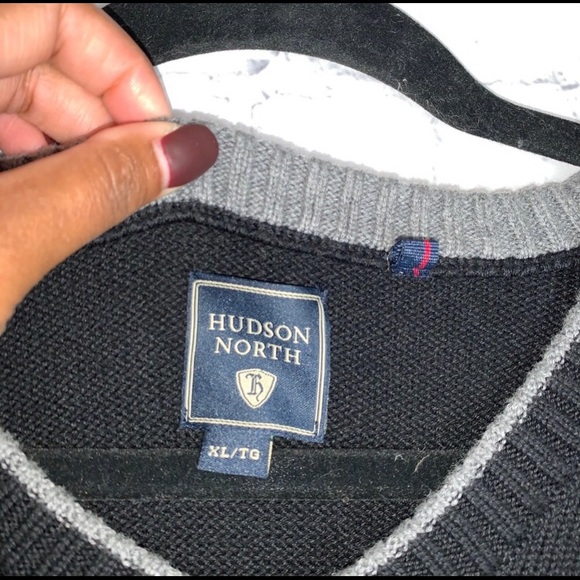 HUDSON NORTH V-Neck Tribal Pattern Knit Sweater - Picture 3 of 5